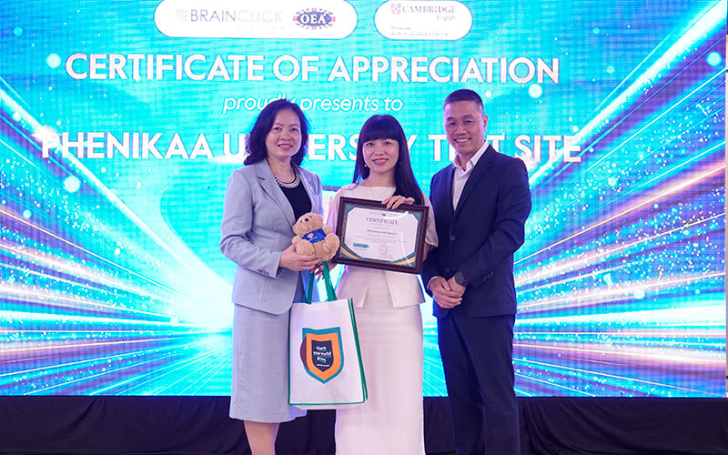 Đại học Phenikaa nhận chứng thư cảm ơn từ Cambridge và BrainClick Vietnam