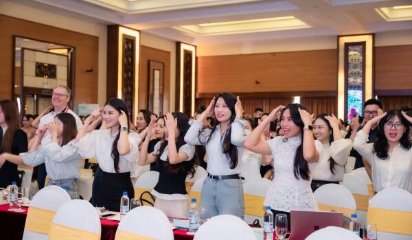 Giáo viên tham dự tập huấn 