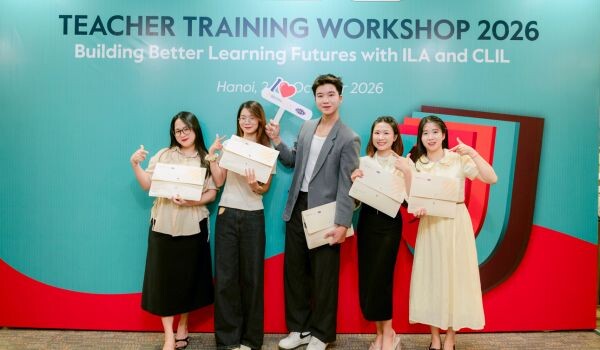 Giáo viên tham dự tập huấn 