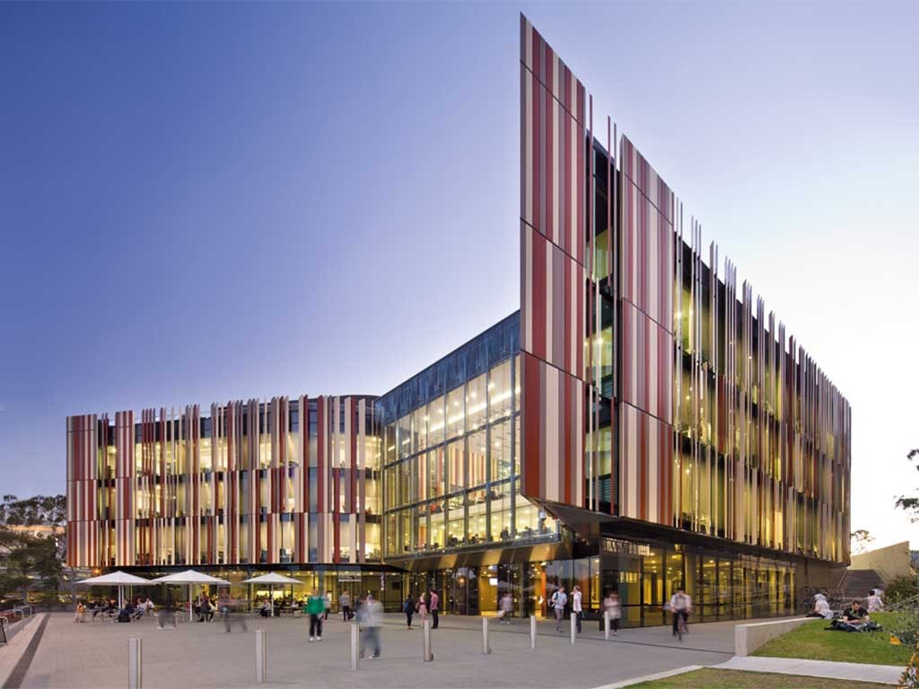 đại học Macquarie liên tục nằm trong các xếp hạng trong top 10 trường đại học tốt nhất tại Úc
